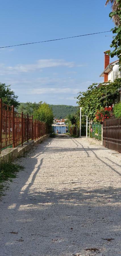 Apartman Suky Sukošan Eksteriør billede